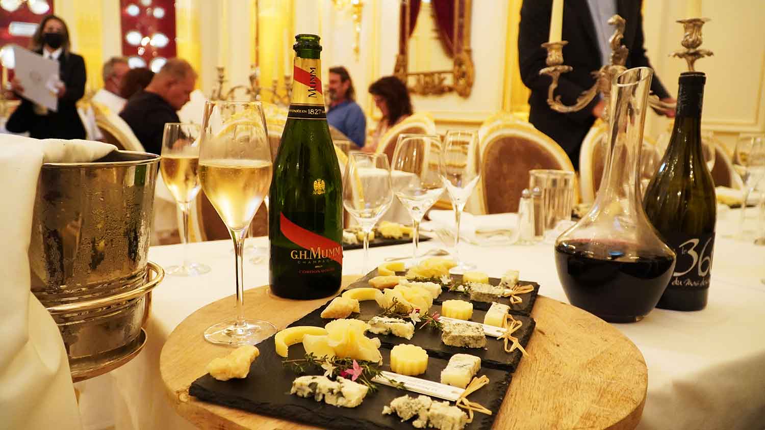 Les Grands Buffets de Narbona: escapada pels amants del vi