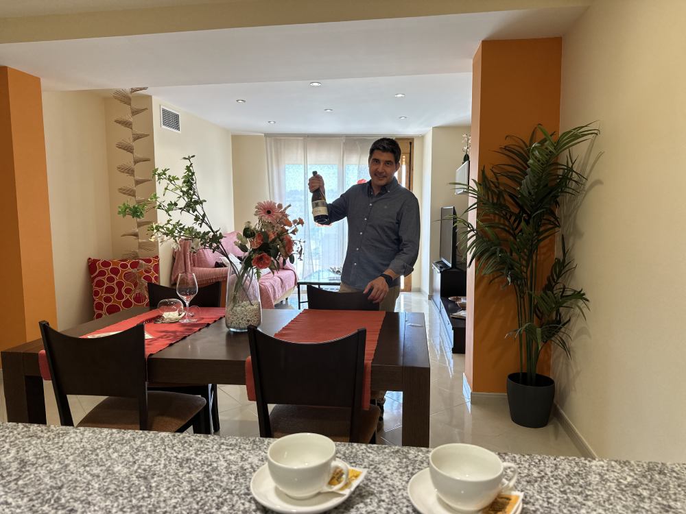 Dormir a Casa Piñol del celler Piñol inclou una visita gratuïta al celler