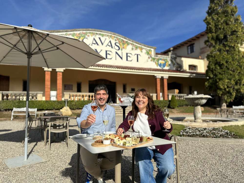 Un dia complert amb un tast de caves i maridatge al Cava Bar de Freixenet