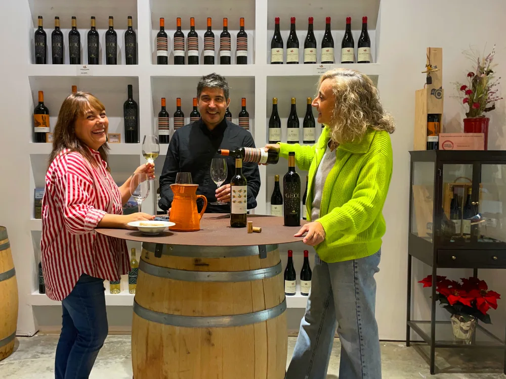 Tast de tres vins de muntanya al celler Tomàs Cusine a Lleida